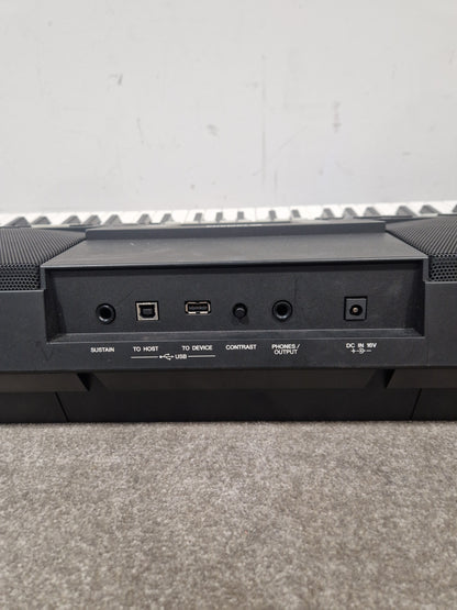 Yamaha PSR-S550 – 61-Key Arranger Keyboard – Very Good w/ 16V Power Supply