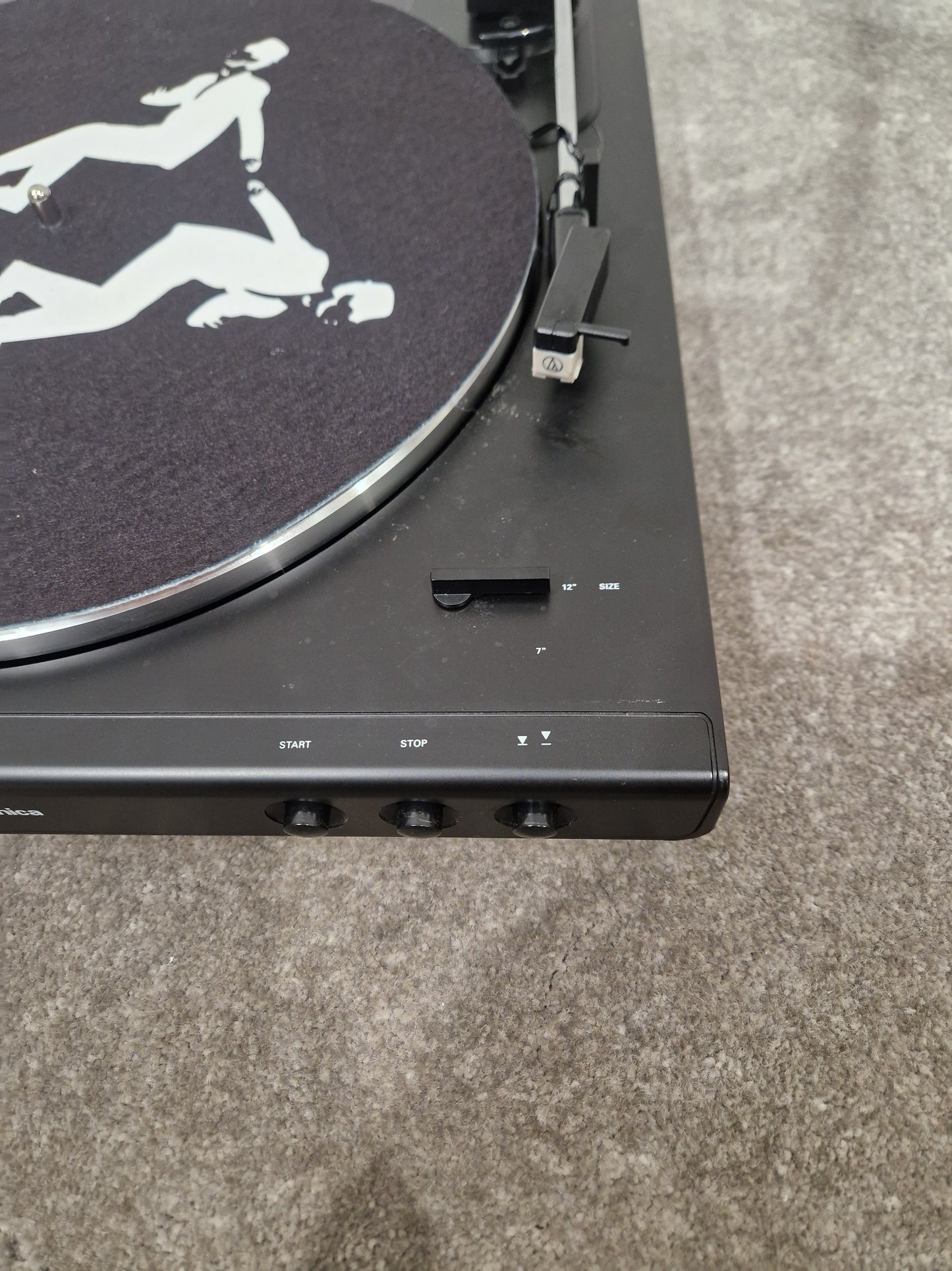 Audio-Technica AT-LP60XYSB – Fully Automatic Belt-Drive Turntable – Very Good w/ Slip Mat