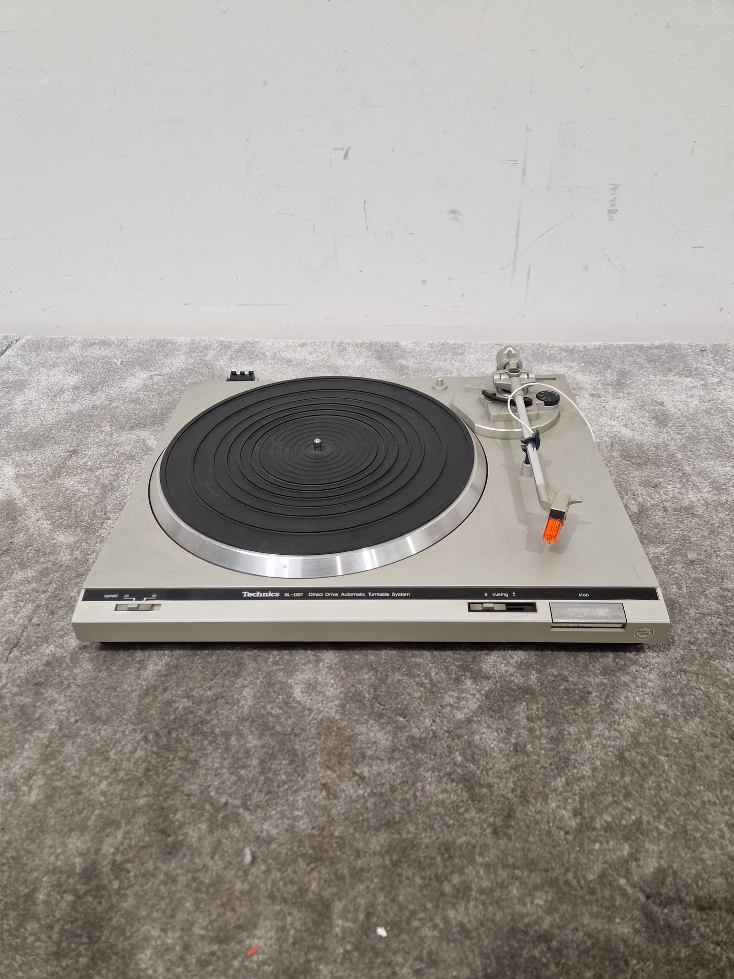 Technics SL-D21 - Vintage Direct Drive Turntable - Very Good w/ New Stylus Installed