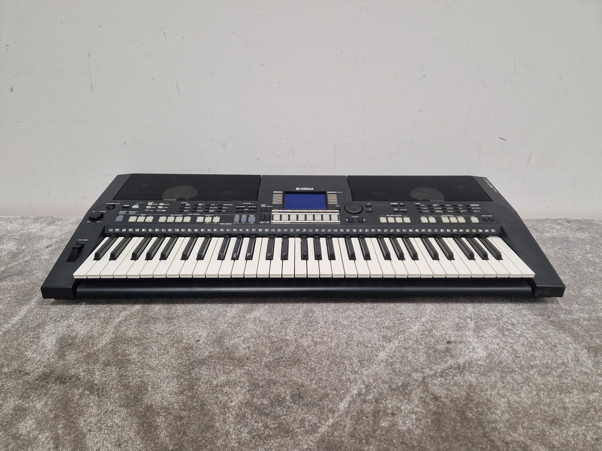 Yamaha PSR-S550 61-KEY Keyboard - Dynamic Arranger - Spares or Repair