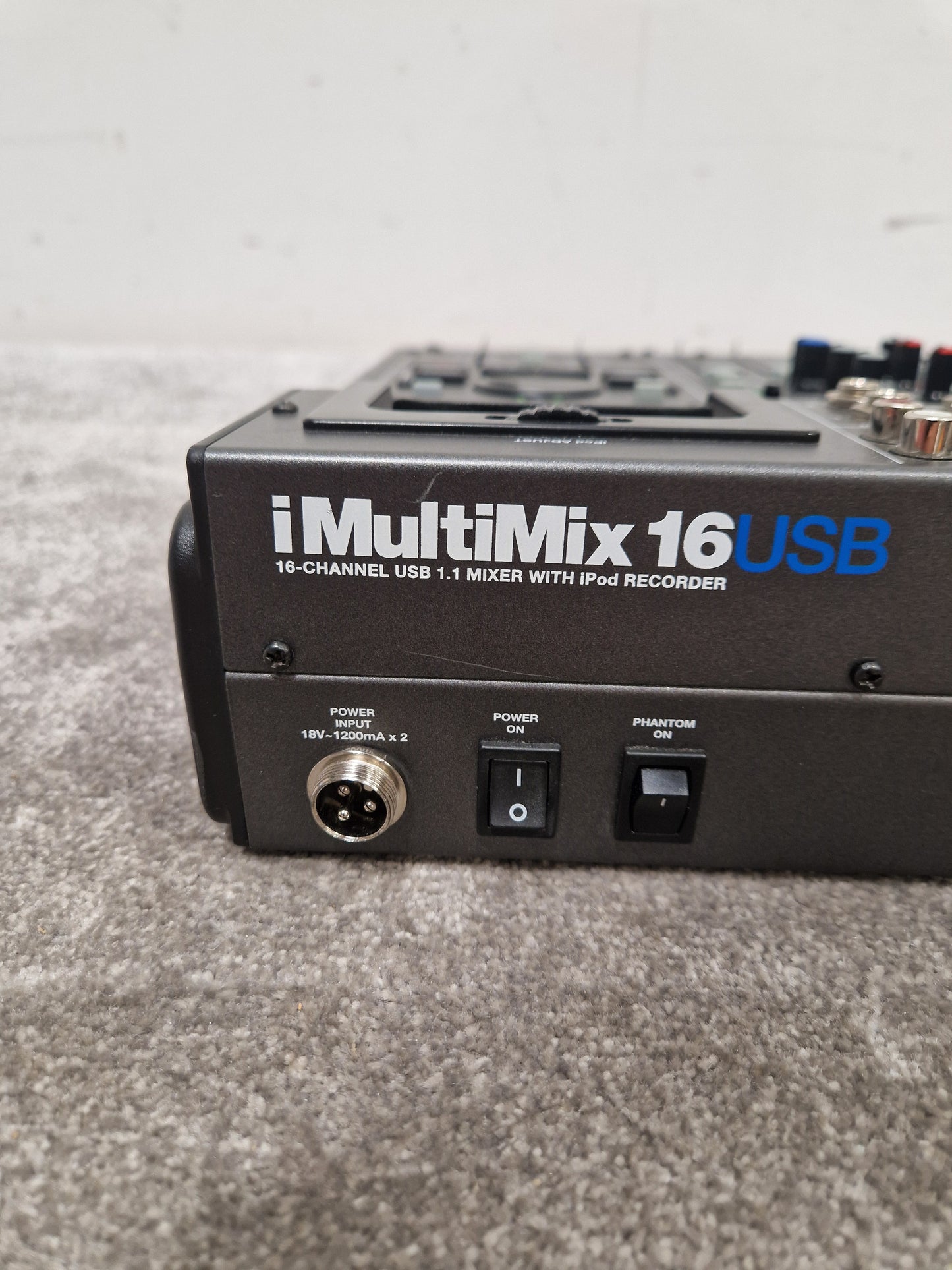 Alesis IMultiMix 16USB Mixing Desk - 16-Channel Mixer - Excellent