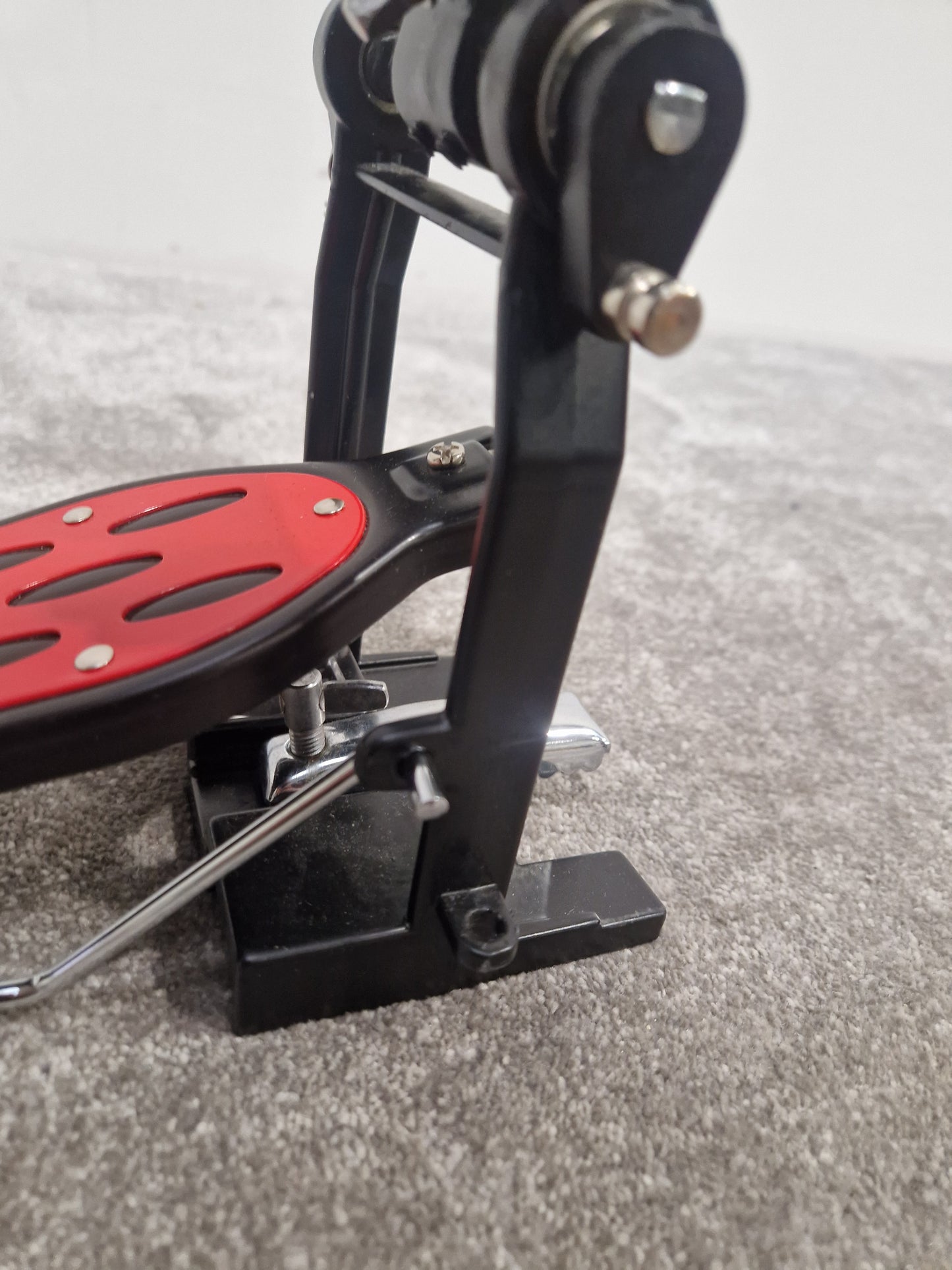 Fame Kick Drum Pedal - Smooth Action Design - Excellent