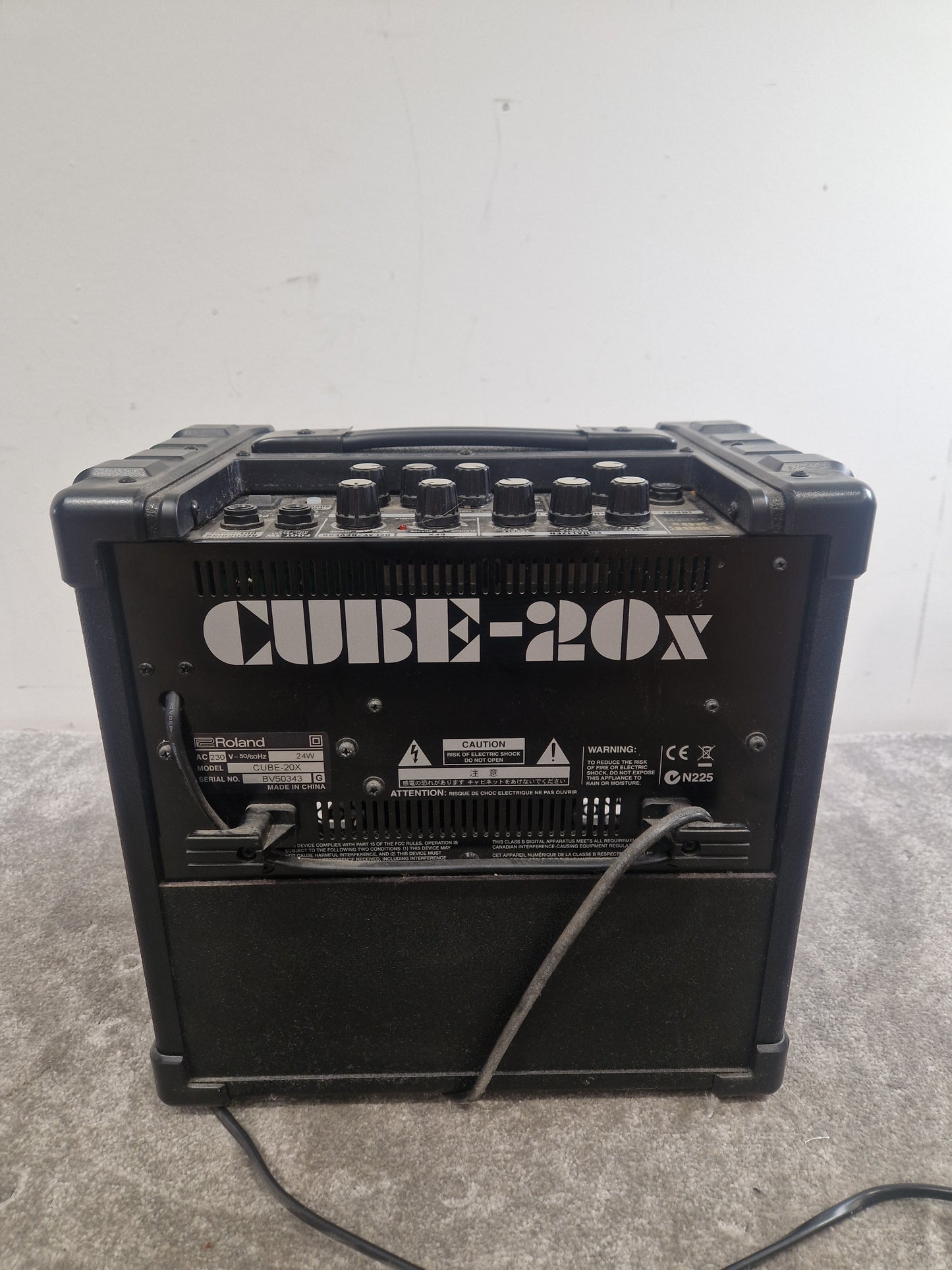 Roland Cube 20X - Compact Guitar Amp - Excellent w/ Guitar Lead,Manuals