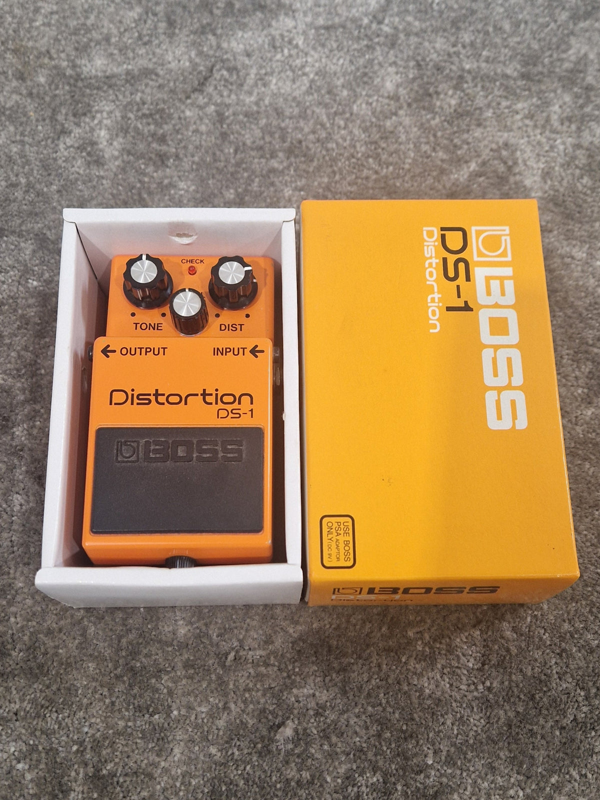 Boss DS-1 - Distortion Effects Pedal - Excellent w/ Original Box