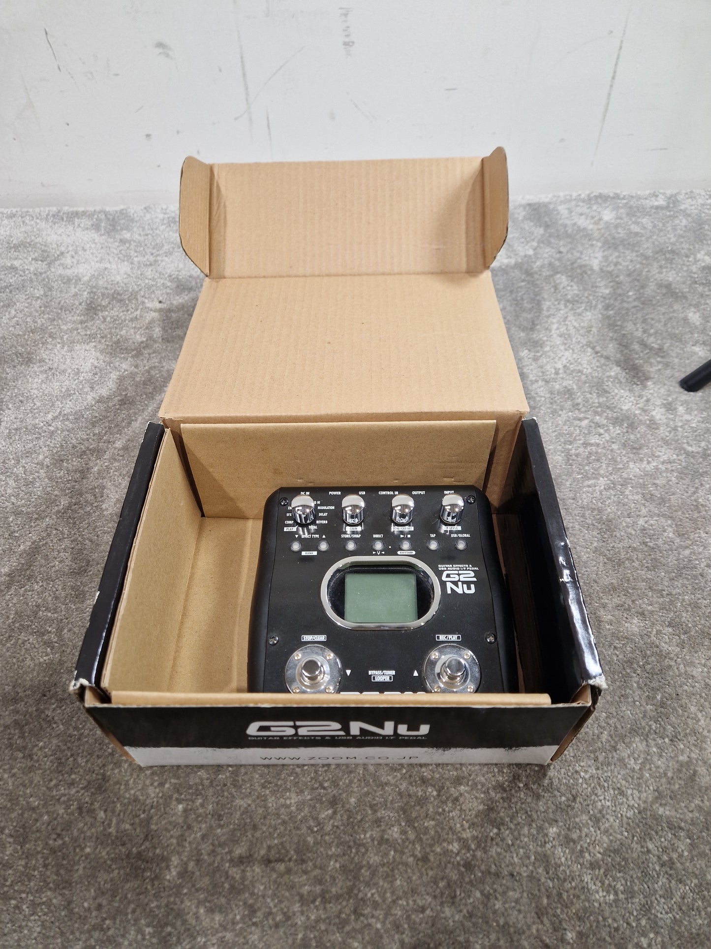 Zoom G2NU - Multi-Effects Processor - Excellent w/ Original Box & Power Supply