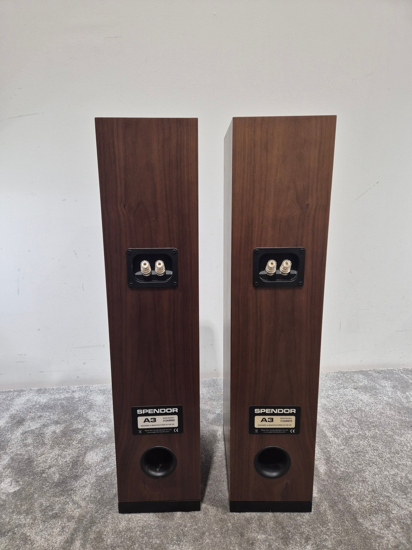 Spendor A3 - Pair of Floor Standing Speakers - Compact Design - Very Good