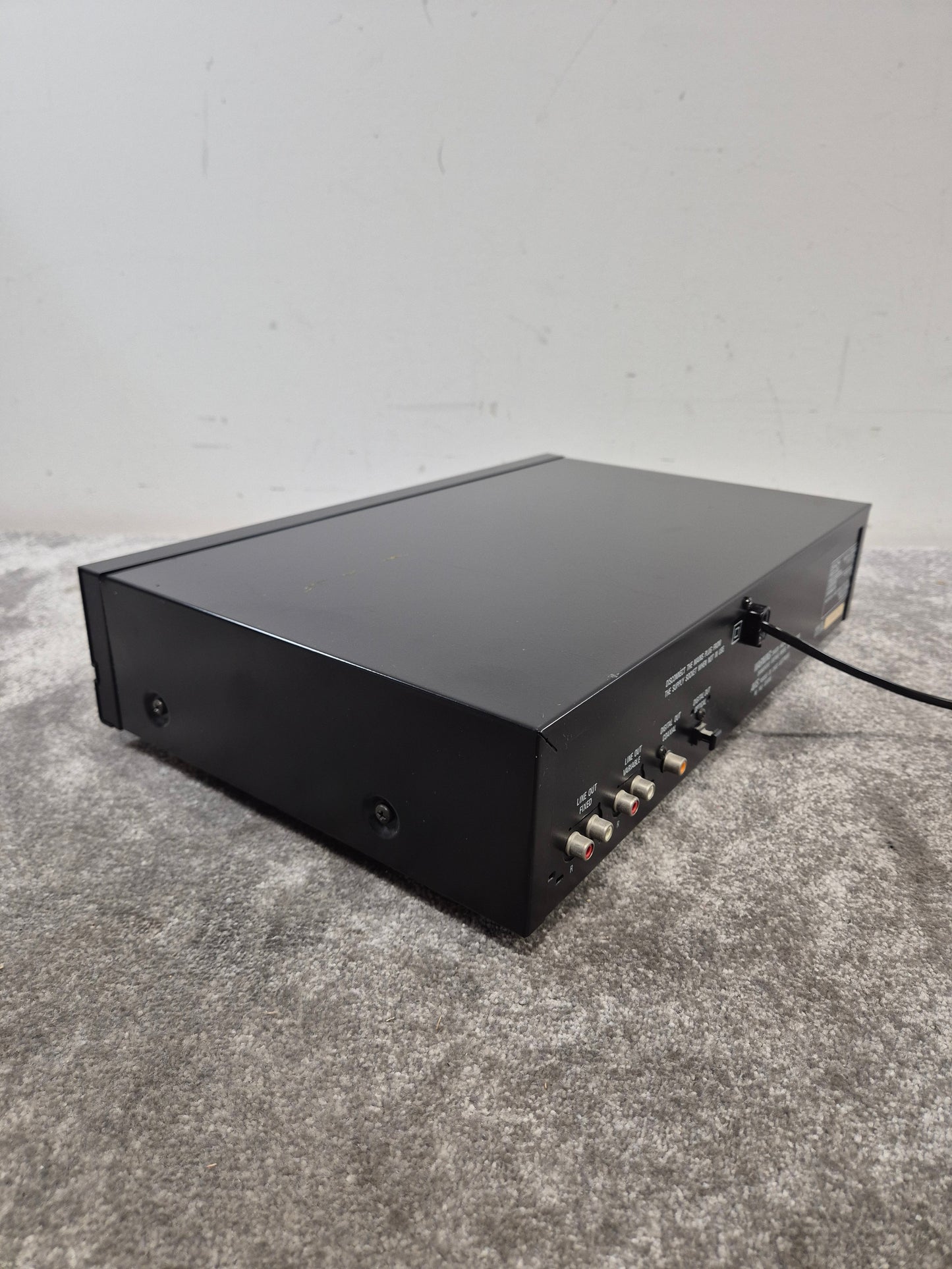 Denon DCD-960 - High-Fidelity CD Player - Fair w/ Power Supply