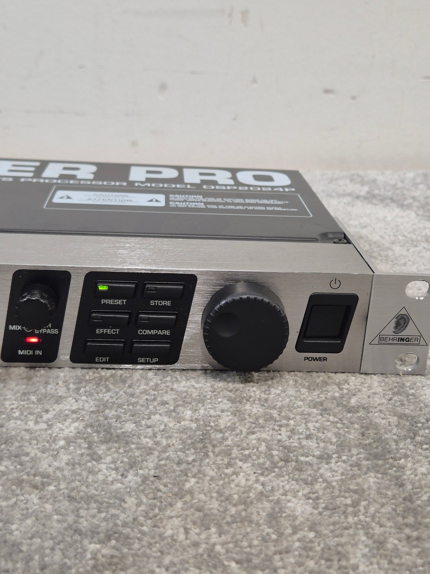 Behringer Virtualizer Pro DSP2024P - Multi-Effects Processor - Excellent