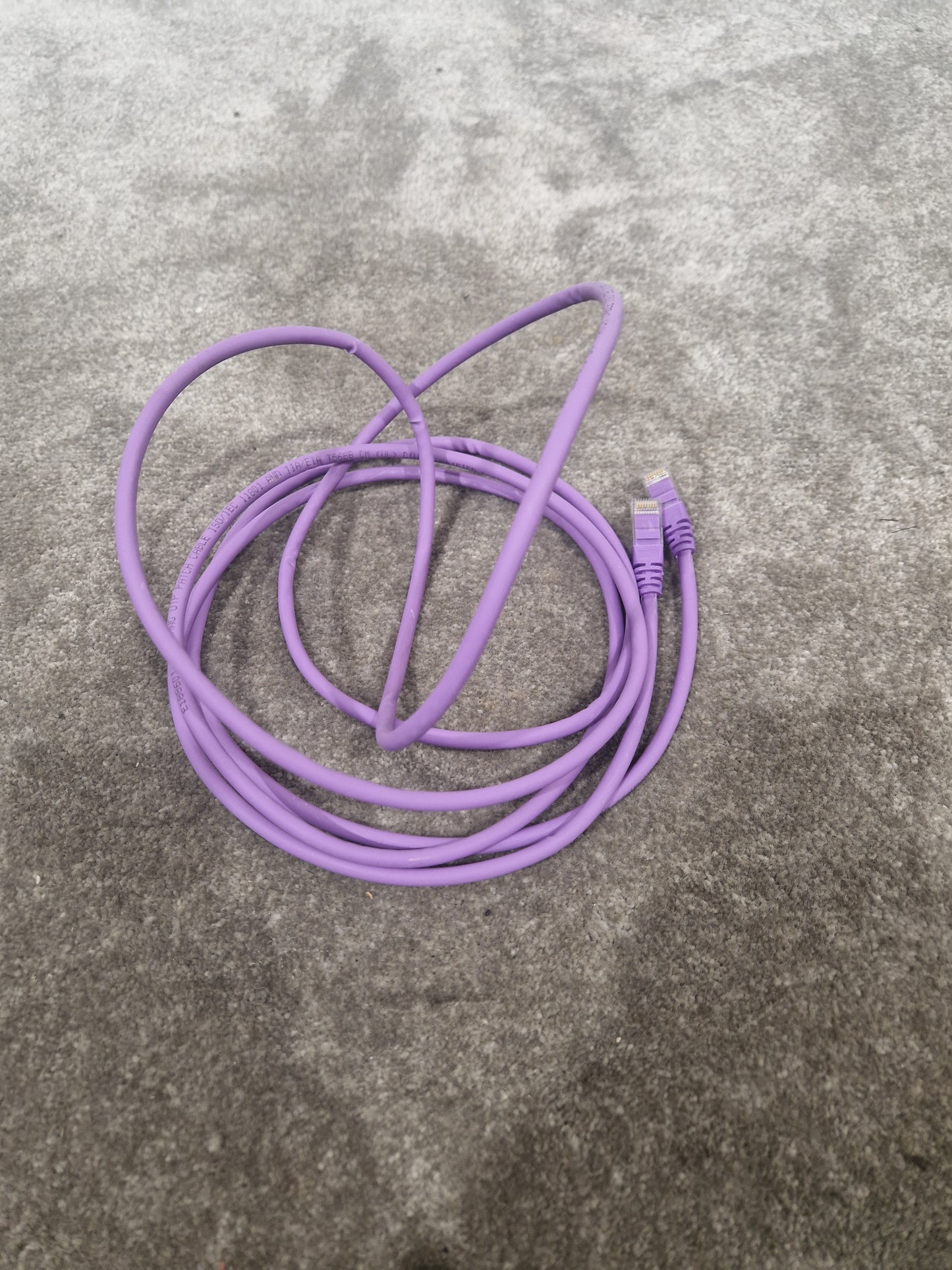 5FT Purple Ethernet Cable - High-Speed Data Transfer - Excellent