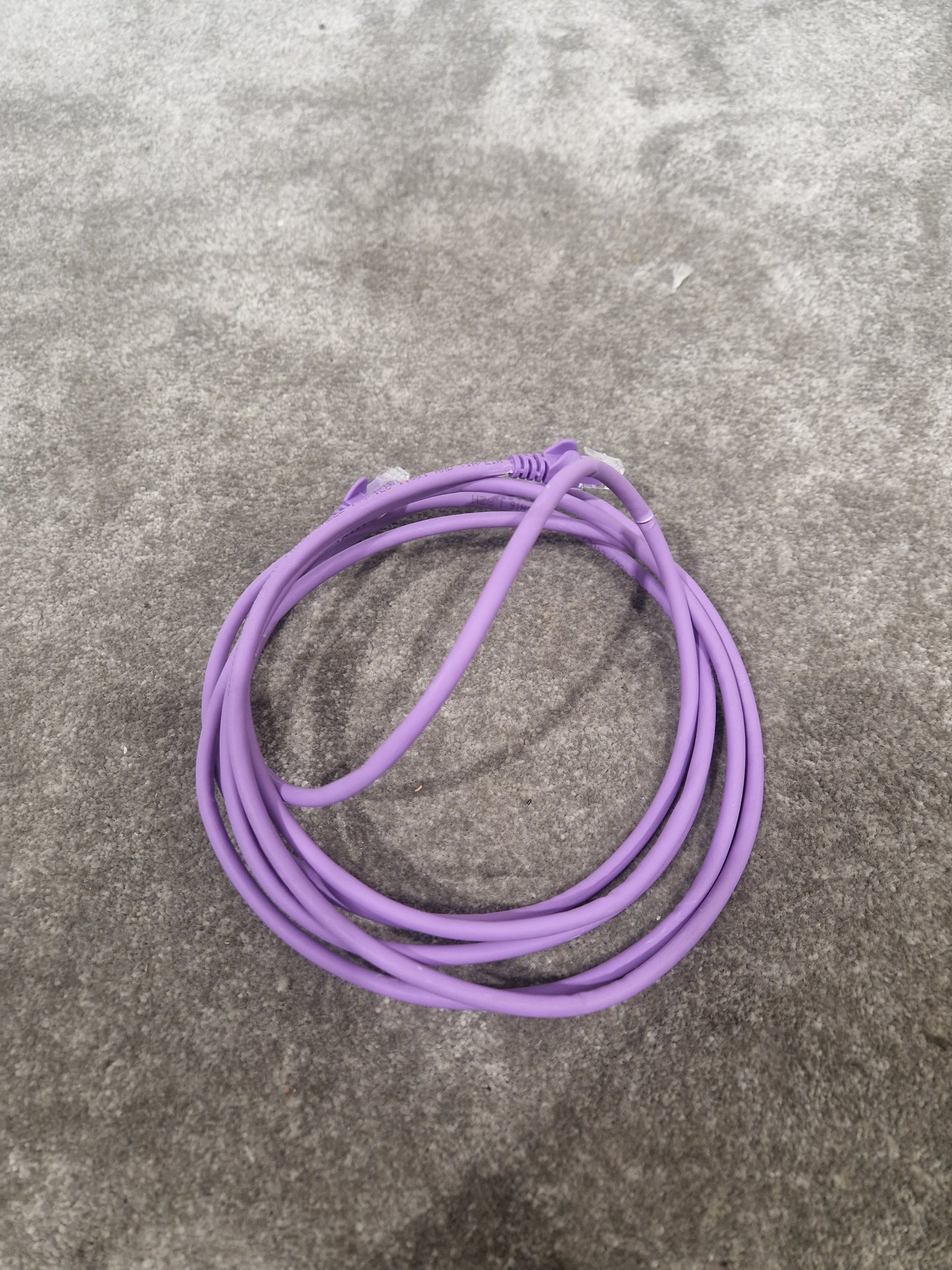 5FT Purple Ethernet Cable - High-Speed Data Transfer - Excellent