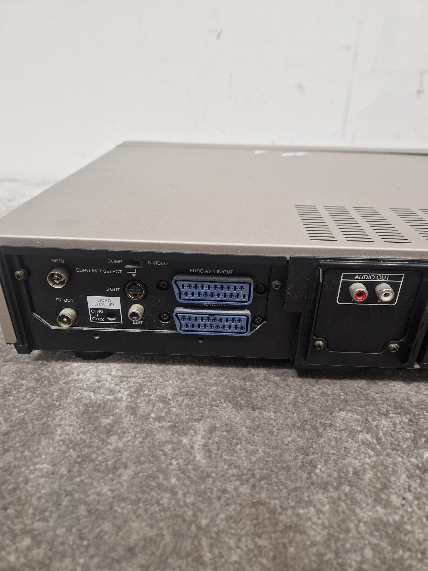 Mitsubishi M-1000 - Vintage Tape Deck - Spares or Repair w/ Power Supply