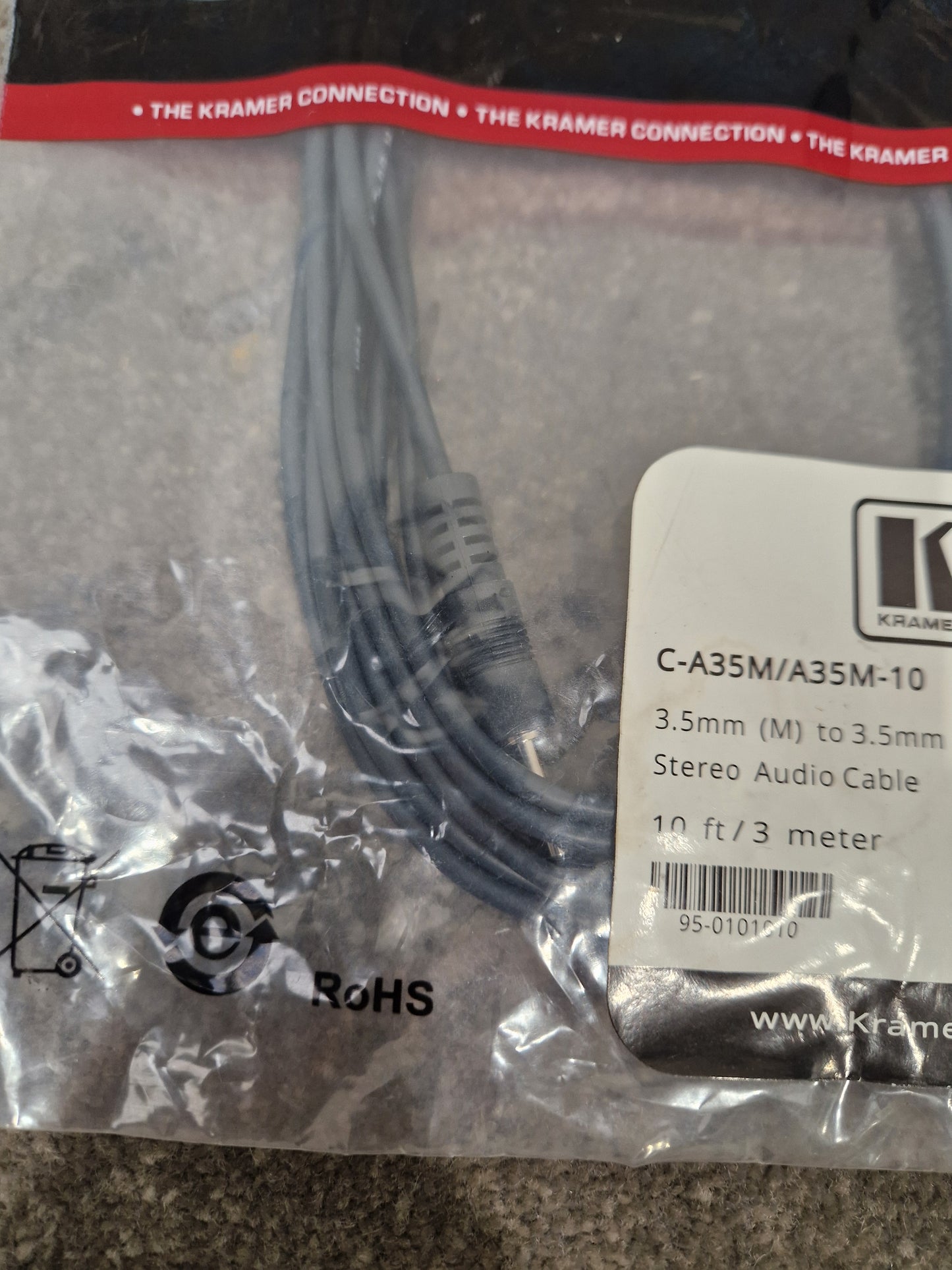 Kramer C-A35M/A35M-10 3.5mm TO 3.5mm Cable - High-Fidelity Audio Transfer - Excellent w/ Original packaging