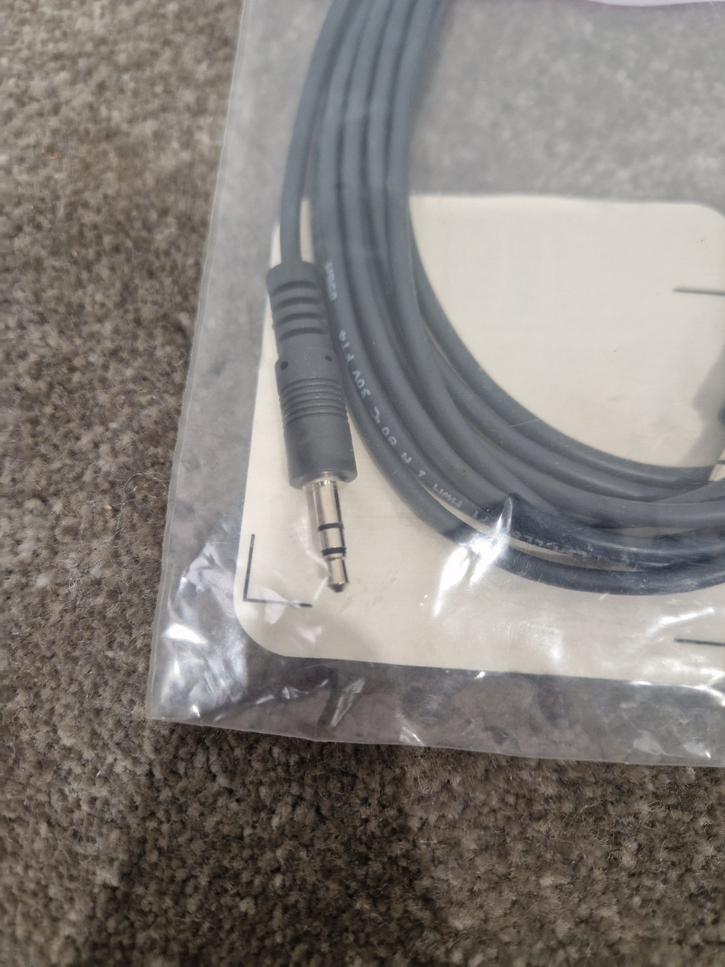 Kramer C-A35M/A35M-10 3.5mm TO 3.5mm Cable - High-Fidelity Audio Transfer - Excellent w/ Original packaging