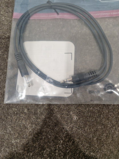 Kramer 3.5mm TO 3.5mm Cable 3FT - Premium Audio Connection - Excellent w/ Original packaging