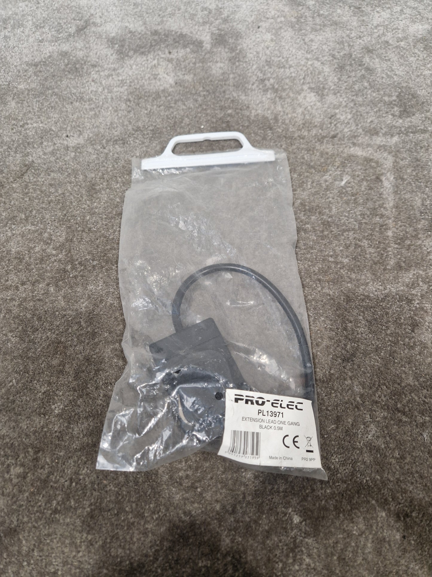 PRO-ELEC Extension Lead One Gang 0.5m - Compact Power Extension - Excellent w/ Original Packaging