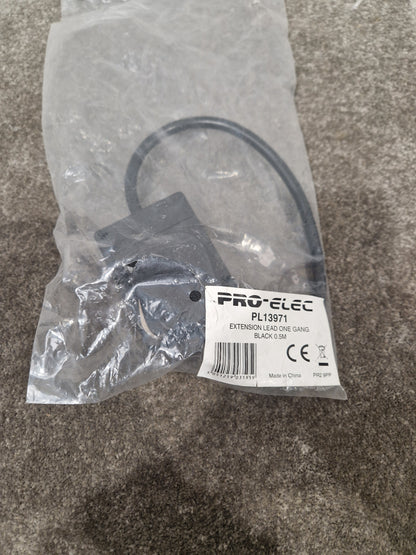 PRO-ELEC Extension Lead One Gang 0.5m - Compact Power Extension - Excellent w/ Original Packaging