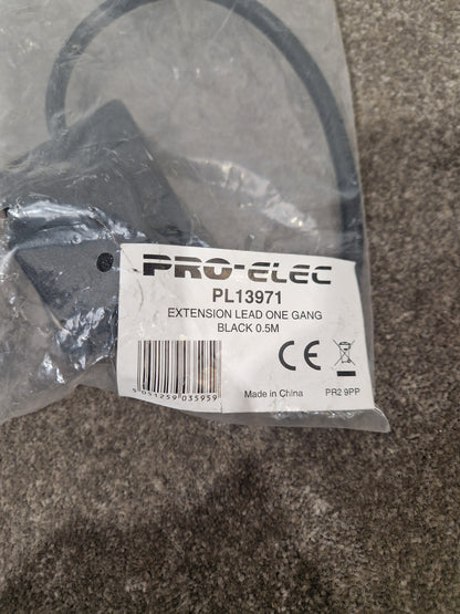 PRO-ELEC Extension Lead One Gang 0.5m - Compact Power Extension - Excellent w/ Original Packaging