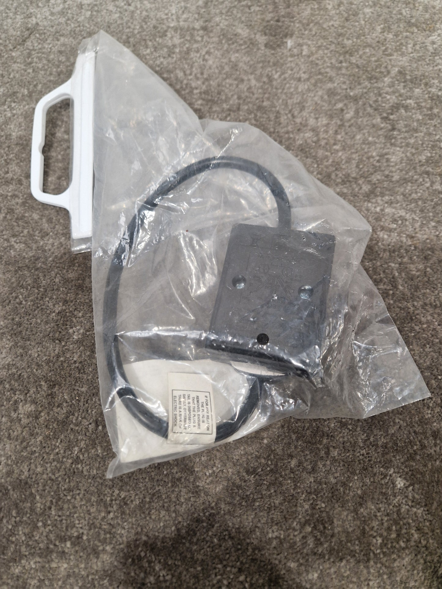 PRO-ELEC Extension Lead One Gang 0.5m - Compact Power Extension - Excellent w/ Original Packaging