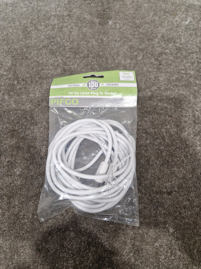 4M Pifco TV Fly Lead Plug TO Socket - Durable Connection Cable - Excellent w/ Original Packaging