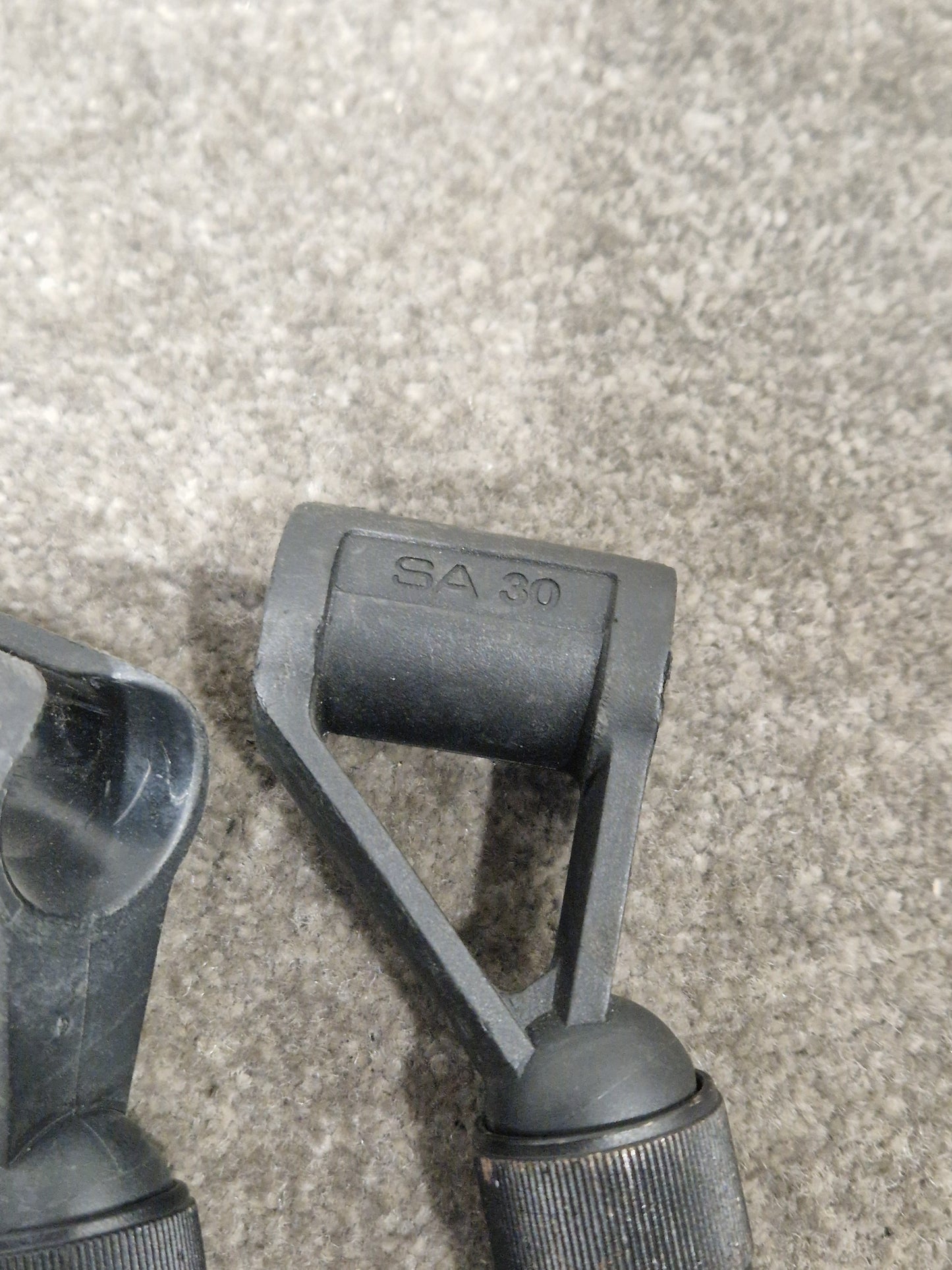 AKG SA30 Mic Holders Set OF 2 - Rugged Construction - Very Good