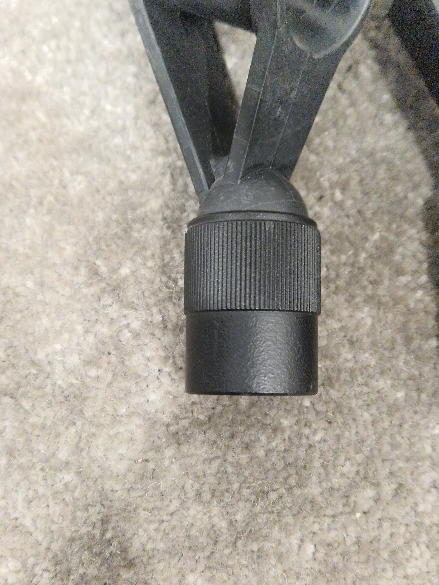 AKG SA30 Mic Holders Set OF 2 - Rugged Construction - Very Good