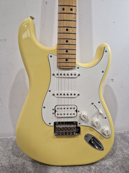 Fender Stratocaster Series Player 2 - Versatile Tone Electric Guitar - Excellent w/ Original Box & Soft Case