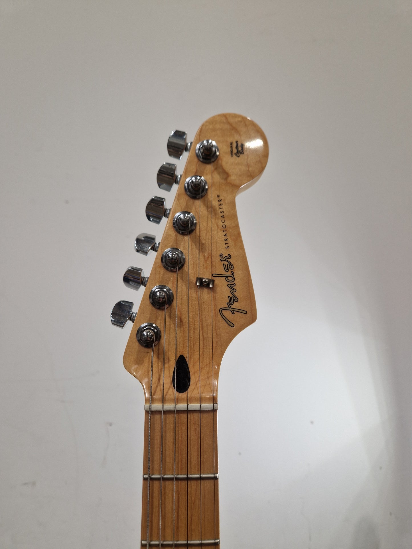 Fender Stratocaster Series Player 2 - Versatile Tone Electric Guitar - Excellent w/ Original Box & Soft Case