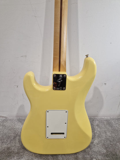 Fender Stratocaster Series Player 2 - Versatile Tone Electric Guitar - Excellent w/ Original Box & Soft Case