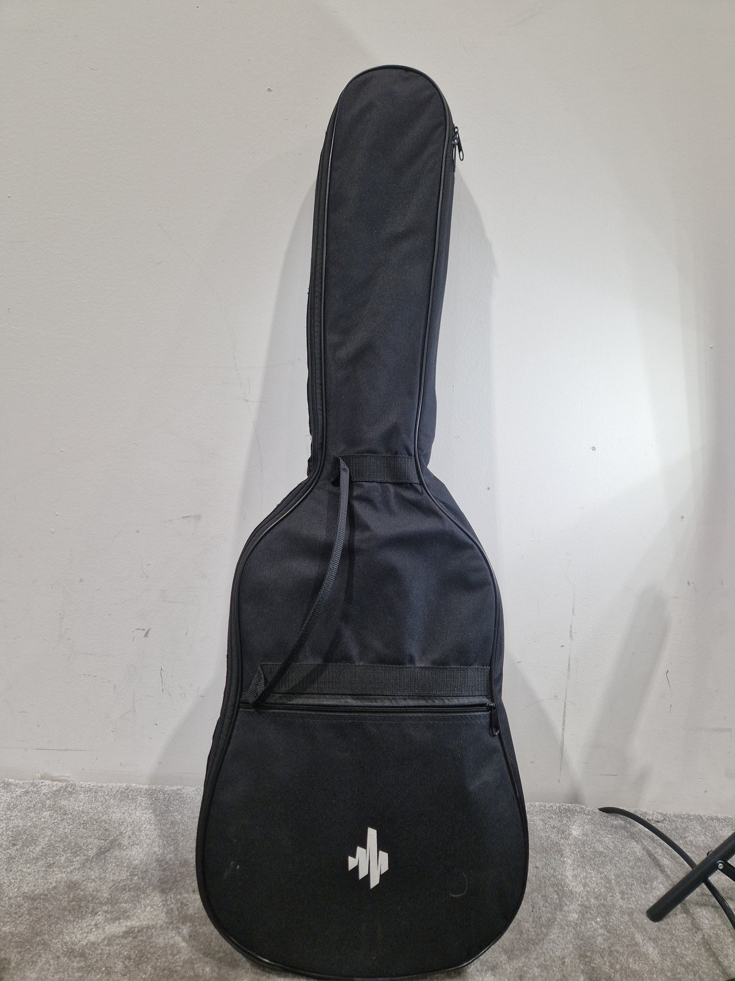 Fender Stratocaster Series Player 2 - Versatile Tone Electric Guitar - Excellent w/ Original Box & Soft Case