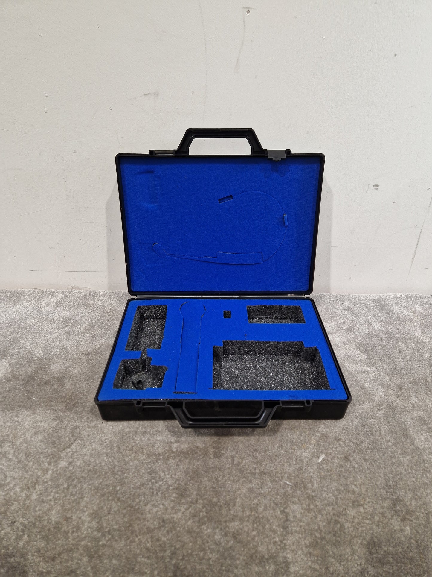 Trantec S1000 With Trantec RTO 3408 Transmitter - Wireless System - Excellent w/ Power Supply & Hard Case & Mic for transmitter