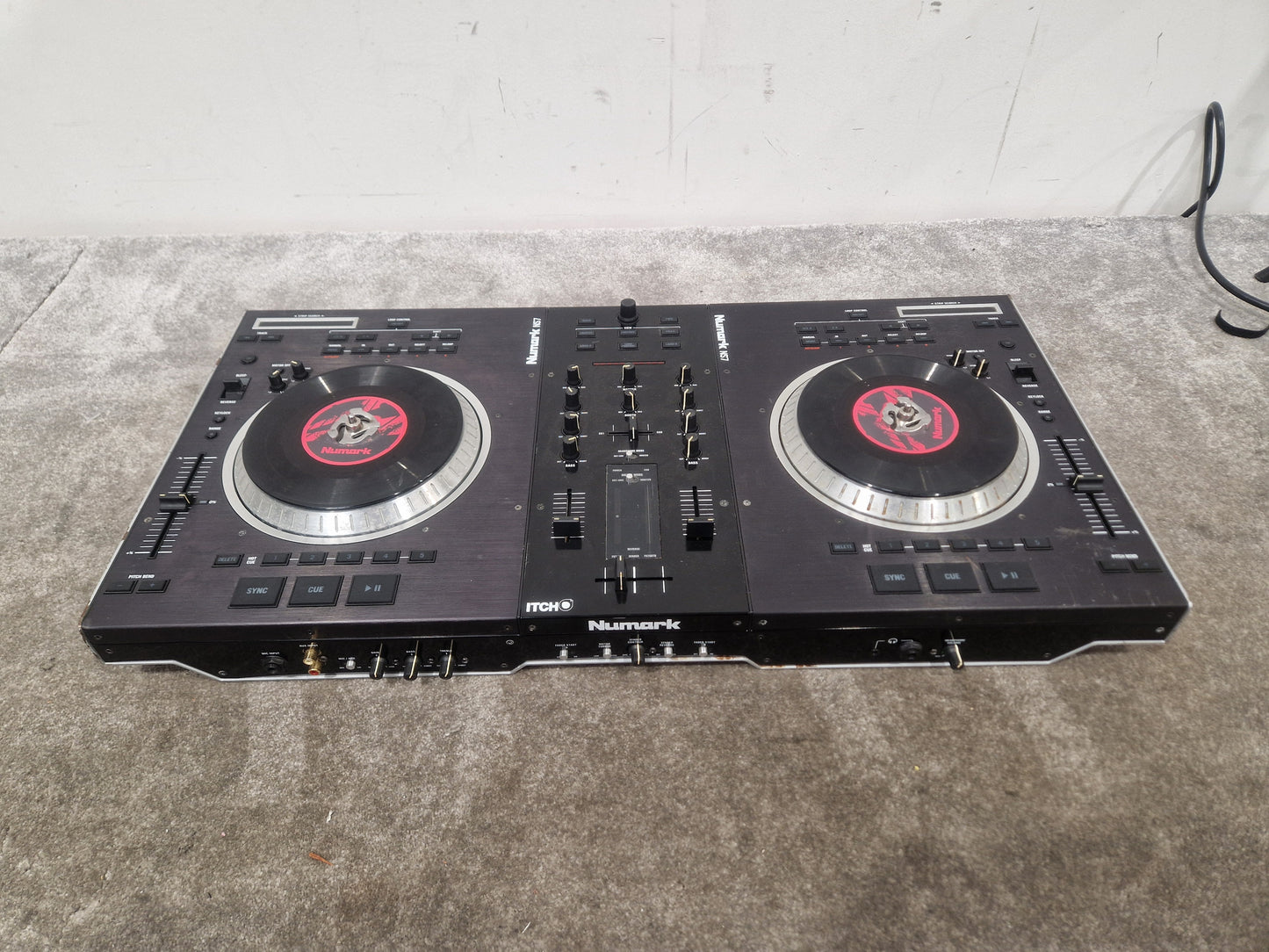 Numark NS7 - Motorized DJ Controller - Very Good