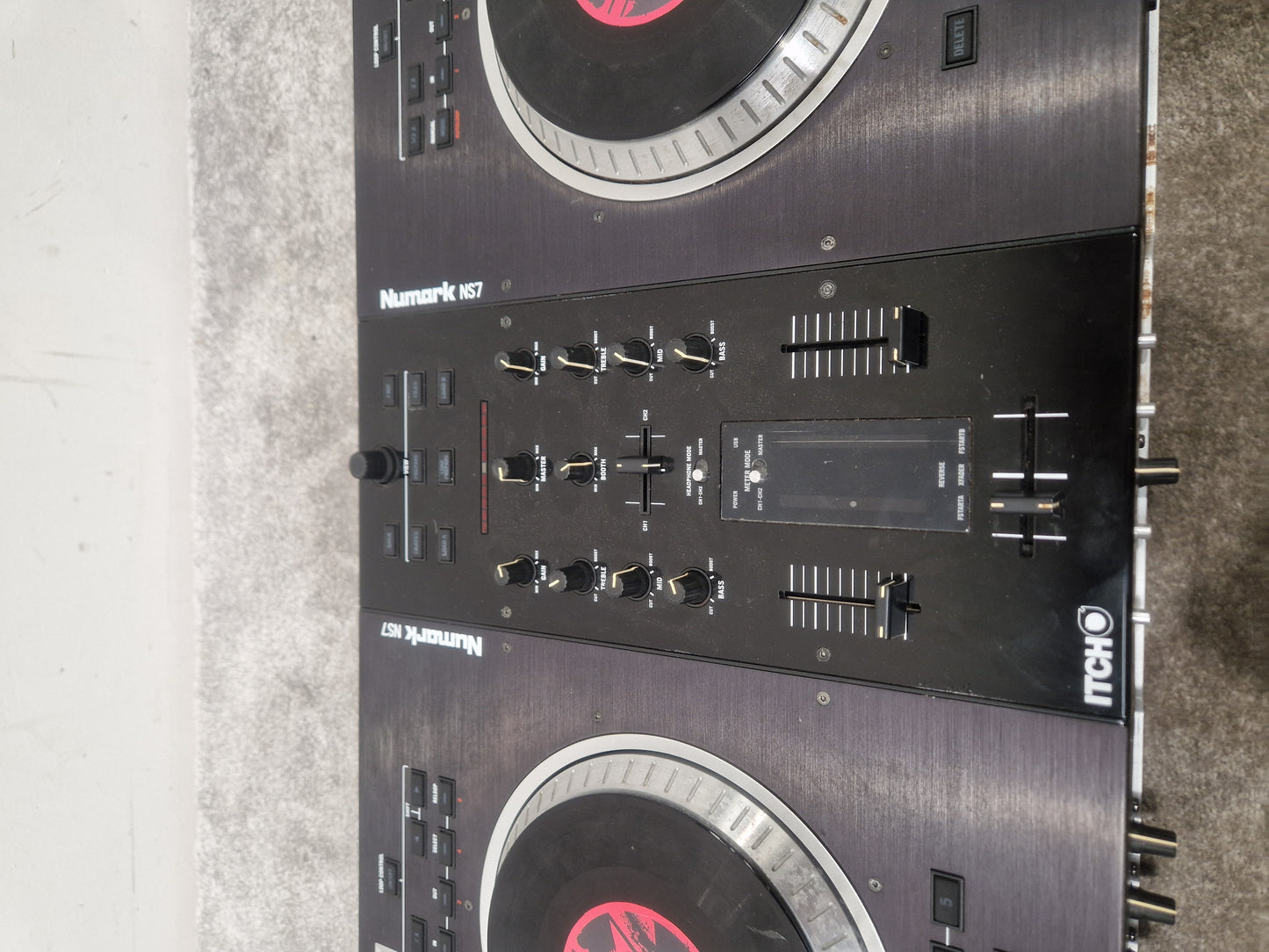Numark NS7 - Motorized DJ Controller - Very Good