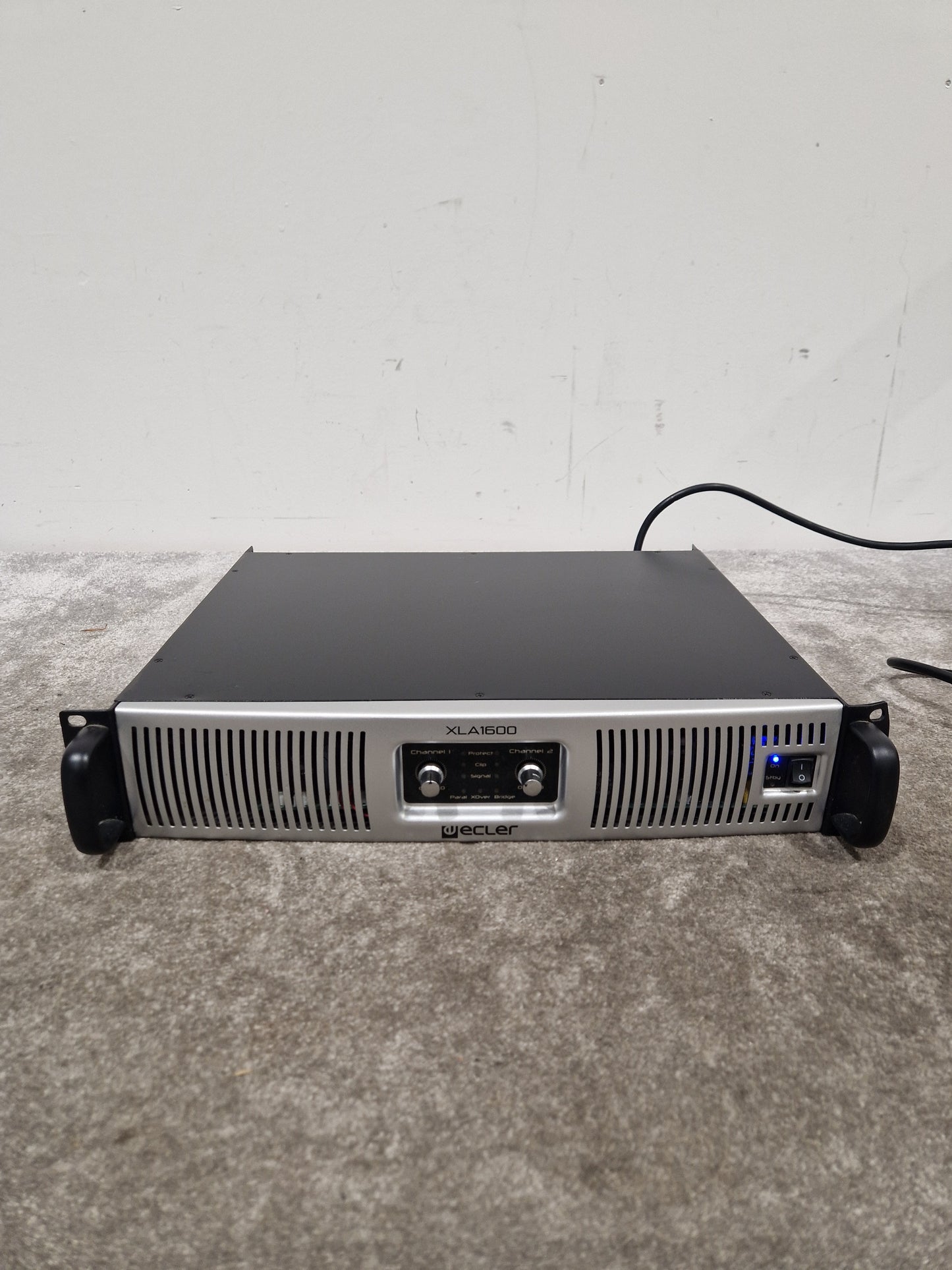 Ecler XLA 1600 Amplifier - High-Performance Audio - Excellent w/ Power Supply