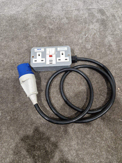 Smiths RCDO8ML RCD Socket - Residual Current Protection - Good