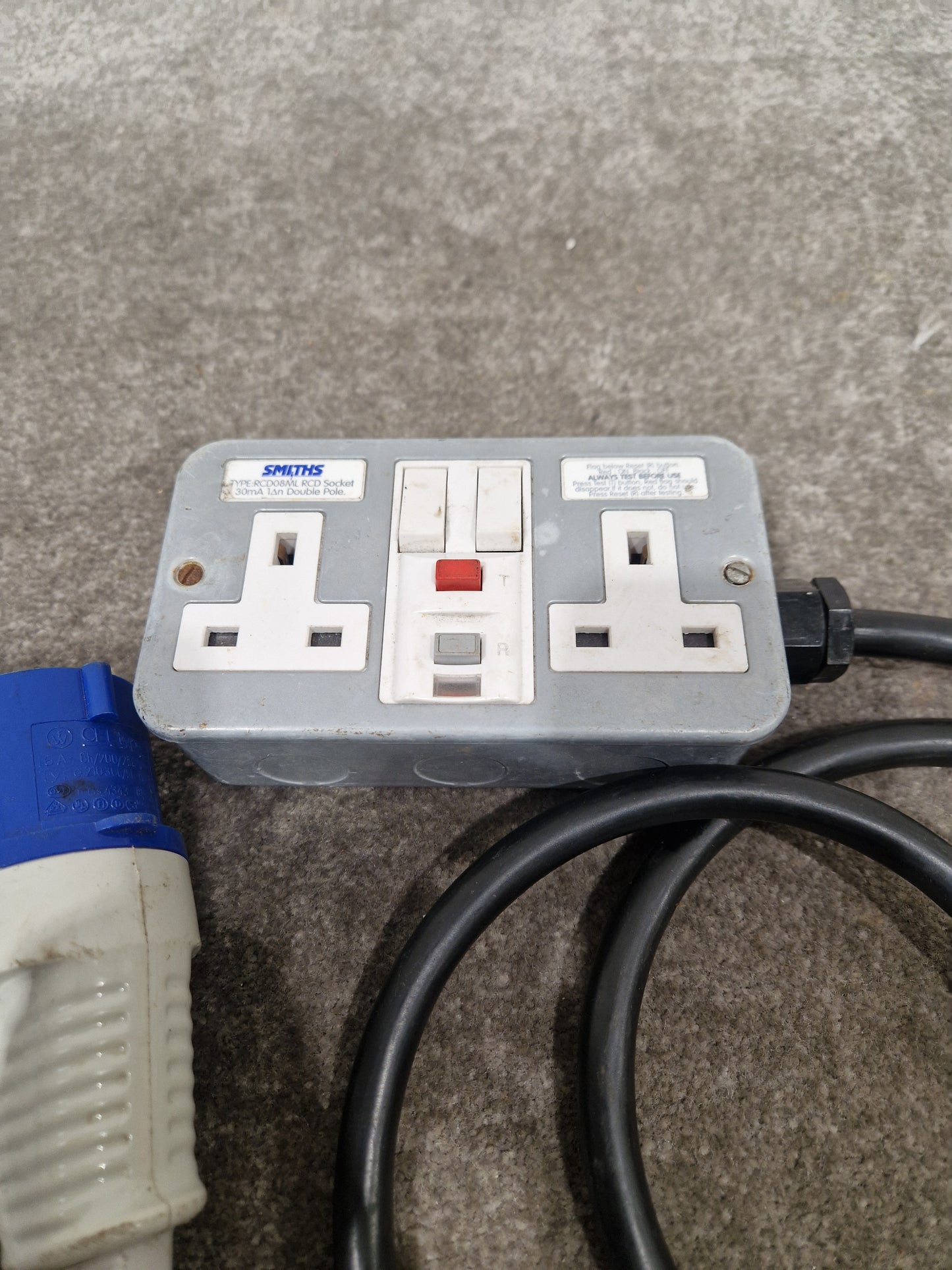 Smiths RCDO8ML RCD Socket - Residual Current Protection - Good