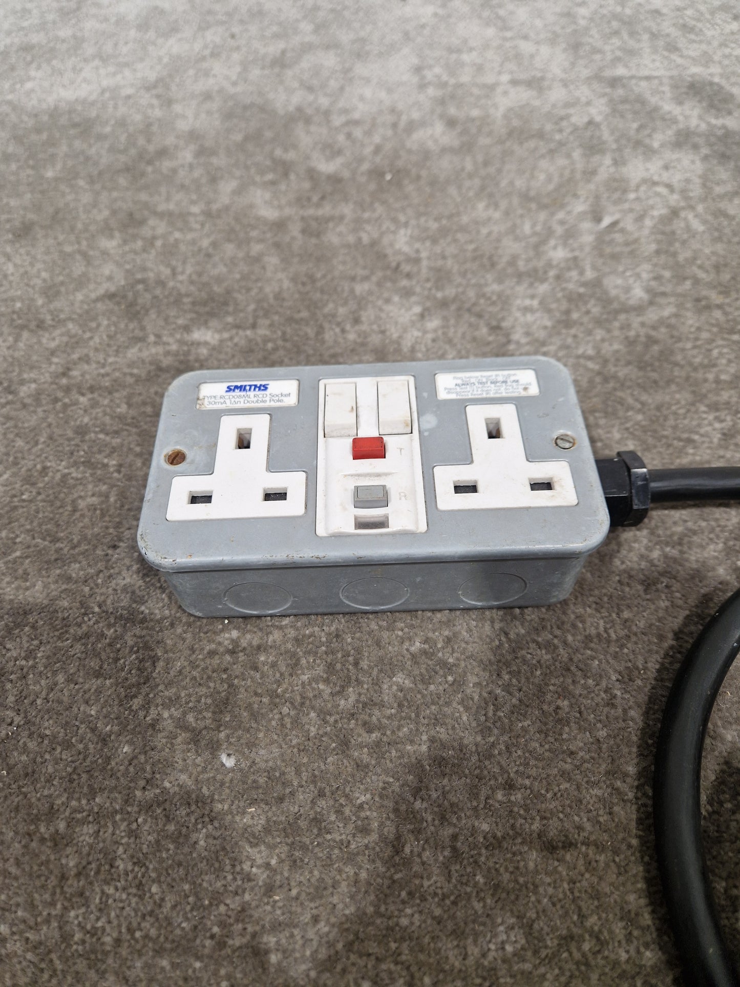 Smiths RCDO8ML RCD Socket - Residual Current Protection - Good
