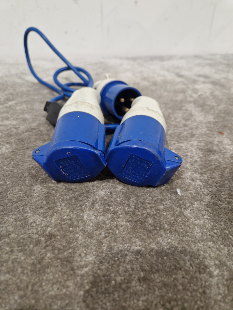 Commando IEC60309 Single Male to 2 Female - Multi-Connection Adapter - Good - Image 2