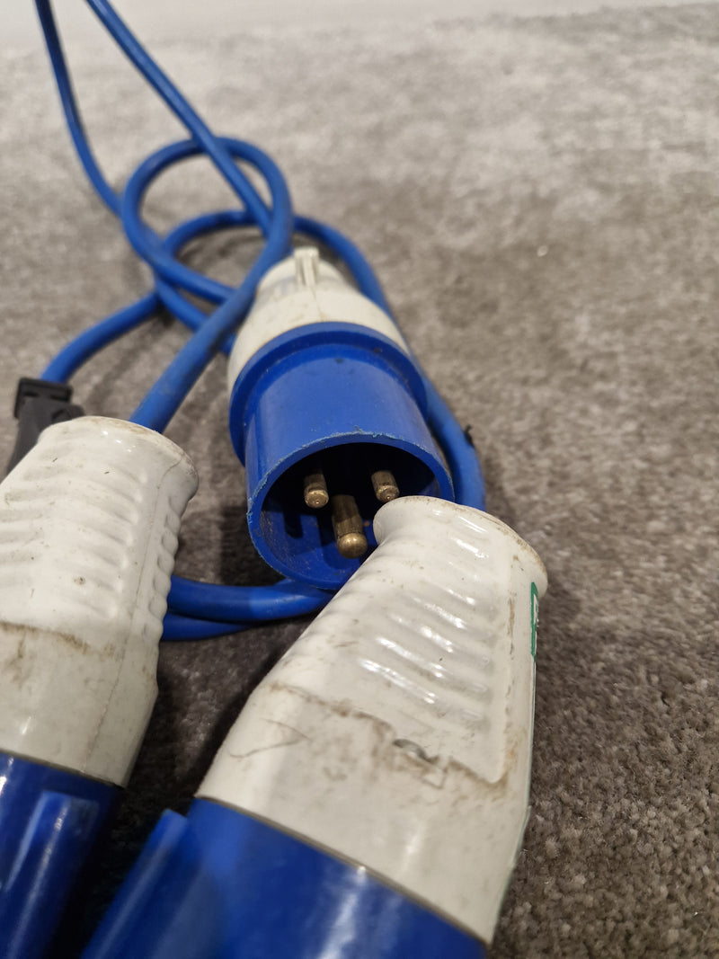 Commando IEC60309 Single Male to 2 Female - Multi-Connection Adapter - Good - Image 5