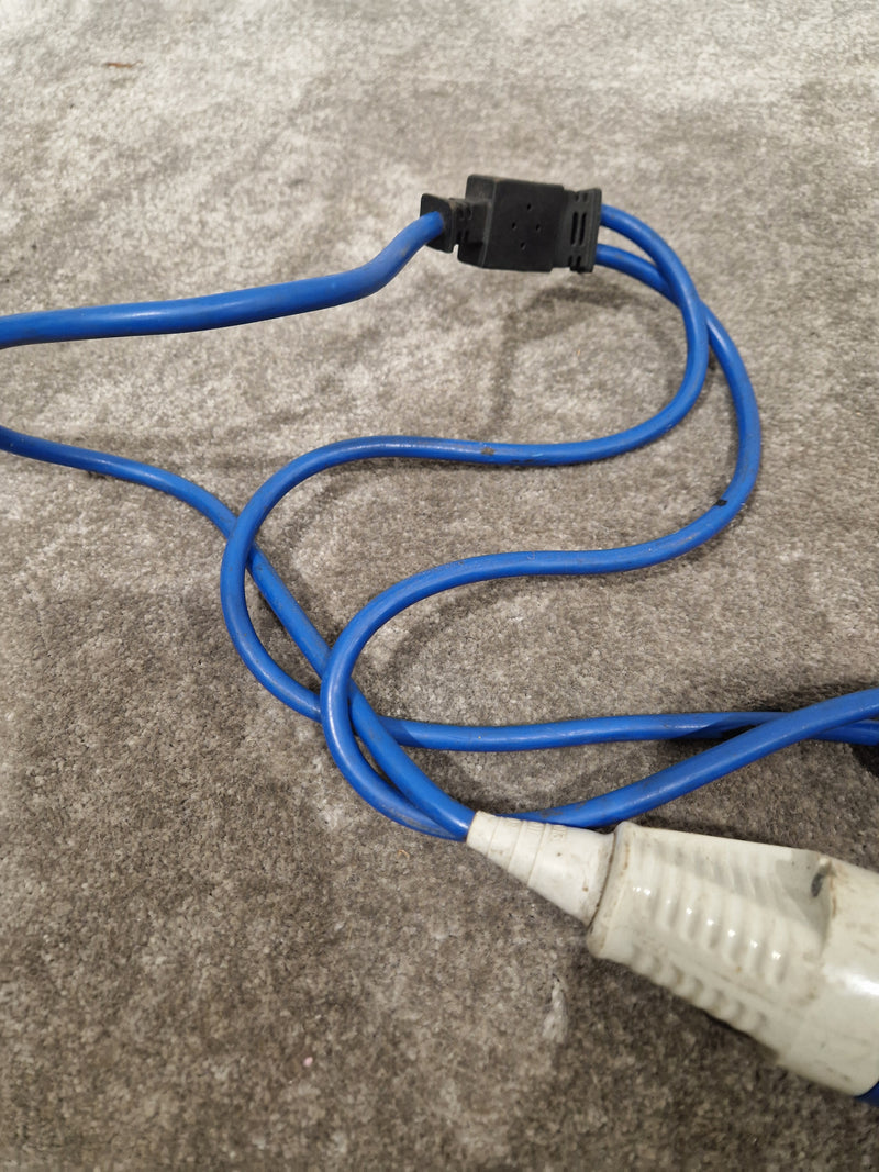 Commando IEC60309 Single Male to 2 Female - Multi-Connection Adapter - Good - Image 7