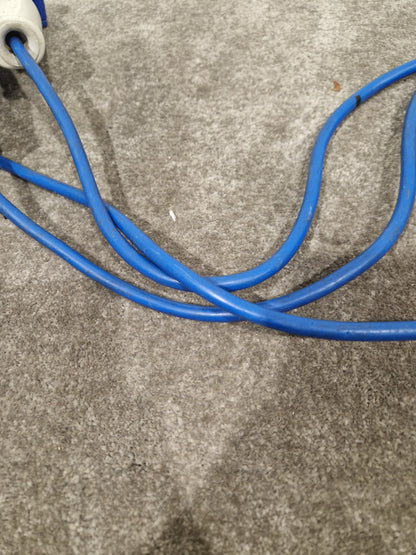 3 Head Socket Output - Multi-Connection Adapter - Good