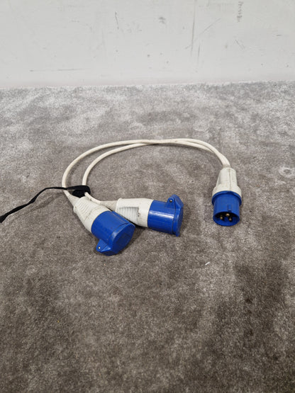 16 AMP 240V Plug TO-2X 16 AMP Socket Splitter - Heavy-Duty Power Distribution - Good