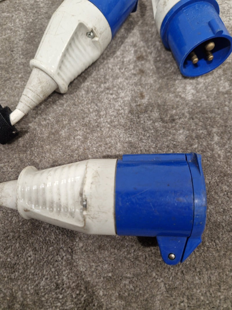 16 AMP 240V Plug TO-2X 16 AMP Socket Splitter - Heavy-Duty Power Distribution - Good - Image 11