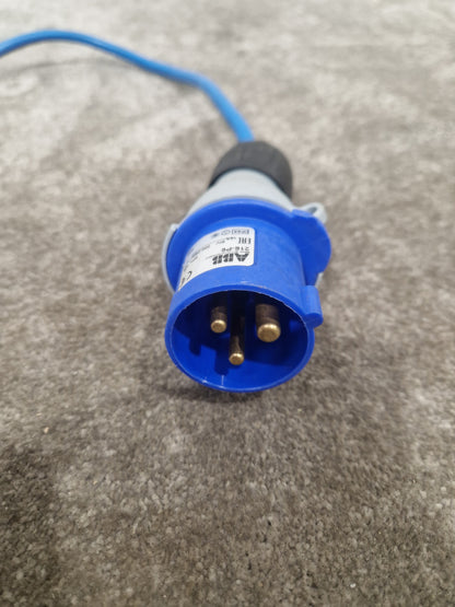 16A Cable TO-13 A Socket Fly Lead 2 Gang - Electrical Connector Cable - Very Good