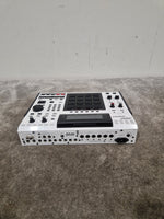 Akai MPC 2500 Special Edition - Professional Music Production Station - Excellent w/ Original Box & Power Supply - Image 11