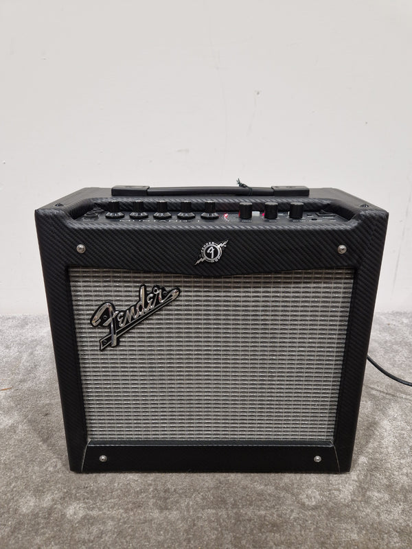 Fender Mustang 1 AMP - Modeling Guitar Amplifier - Excellent w/ Original Box & Power Supply