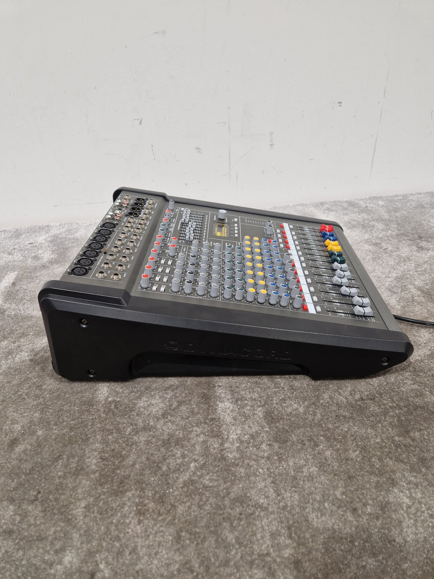 Leicozic PM600-3 Professional Powered Mixer Console - 8-Channel Mixer - Excellent w/ Power Supply
