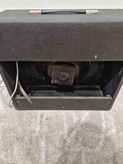 Rickenbacker TR25 - 25W Solid-State Combo Amp - Good w/ Power Supply