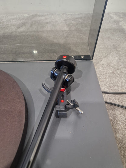 NAD-533 - Audiophile Turntable - Excellent w/ Power Supply