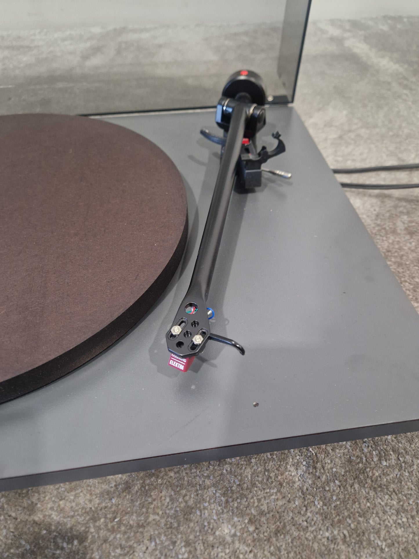 NAD-533 - Audiophile Turntable - Excellent w/ Power Supply