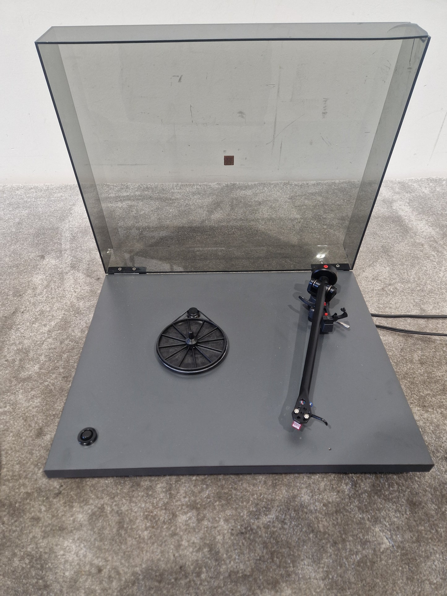 NAD-533 - Audiophile Turntable - Excellent w/ Power Supply